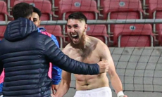 Аймбетов голом на 94-й минуте принес сенсационную победу в чемпионате Турции. Видео