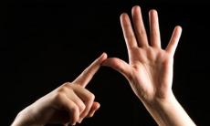 Язык жестов может стать официальным в Казахстане