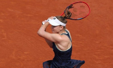 Елена Рыбакина получила оценку за непростую победу на старте «Ролан Гаррос»