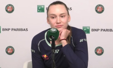 Елена Рыбакина сделала заявление после победы на старте «Ролан Гаррос»