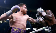 Олимпийский чемпион из Казахстана подерётся в карде супербоя «Канело» — Кроуфорд