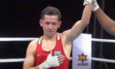 Победой и поражением завершились два боя Казахстана за медали престижного турнира по боксу