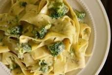 Паста из трех ингредиентов от Мэтта Дэймона. Актер поделился рецептом, от которого давно в восторге