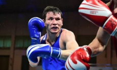 Разгромом закончился бой чемпиона Азии из Казахстана за медаль топового турнира