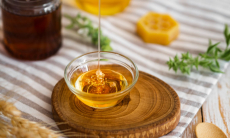 Спасаем мёд — как восстановить засахарившийся продукт за пару минут