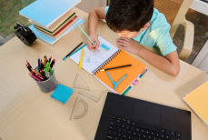 Дети Казахстана смогут использовать один ваучер на спорт, творчество и обучение