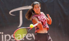 Казахстанская теннисистка устроила разгром и вышла в полуфинал турнира в Сербии