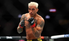 Чарльз Оливейра «нокаутировал» Илию Топурию