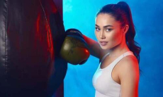 Самая красивая боксерша Казахстана покидает страну