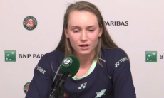 «Я знаю, что делать». Рыбакина раскрыла секрет победы над Швентек на «Ролан Гаррос»