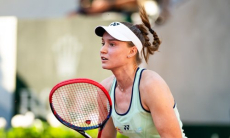 Победителя матча Елена Рыбакина — Ига Швёнтек выбрало российское СМИ