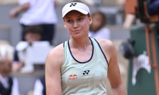 Елена Рыбакина шокировала в матче с действующей чемпионкой «Ролан Гаррос»