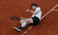 «Может, в этом и есть секрет?». В России объяснили сенсации Бублика на «Ролан Гаррос»