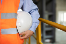 Казахстанцам напомнили о правилах и запретах на работе