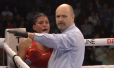 Нокаут за 30 секунд решил исход боксёрского боя в США. Видео