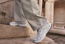 Летняя мода-2025 — белые кроссовки теряют популярность