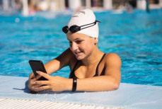 Эта распространенная ошибка в бассейне вредит коже и волосам