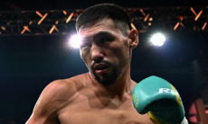 «Я не буду тебя мучить». Жанибек Алимханулы пригрозил нокаутом чемпиону мира