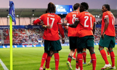 Диким разгромом за тайм закончился матч молодежного Евро-2025 по футболу