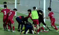 Драмой обернулся футбольный матч Таджикистан — Узбекистан за «бронзу». Видео