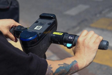 Казахстан ввёл штрафы для пользователей самокатов