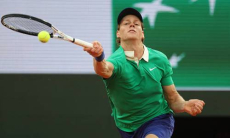 Янник Синнер впервые за 20 турниров проиграл раньше четвертьфинала