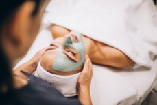 Почему казахстанские женщины стареют раньше времени — мнение психолога