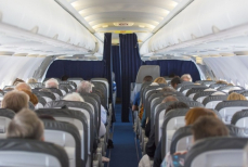 После авиакатастрофы в Индии путешественники массово скупают места 11А в самолётах