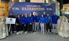 Казахский тренер привез сборную из Европы на Кубок мира по боксу