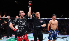 Российского бойца освистали после победы над казахстанцем в UFC. Видео