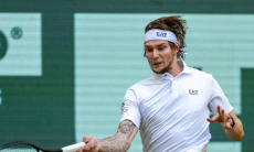 Уверенную победу «зафиксировали» в финале Александр Бублик — Дмитрий Медведев