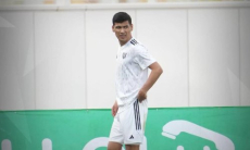 Два узбекистанских футболиста покинули клуб КПЛ. Подробности