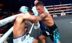 Экс-чемпион мира удосрочил американца в главном бою вечера бокса. Видео