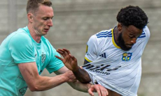 Клуб футболиста сборной Казахстана всухую уступил команде из второго дивизиона Польши