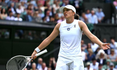 Ига Швёнтек потерпела фиаско в финале и расплакалась