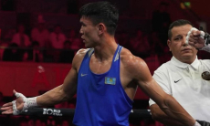 Неожиданная потеря и серия побед. Как Казахстан стартовал на домашнем Кубке мира по боксу