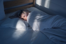 Учёные назвали диету, которая избавляет от бессонницы всего за сутки