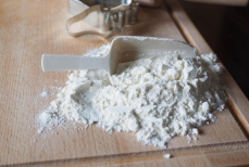 Как хранить муку годами — необычный совет опытной хозяйки