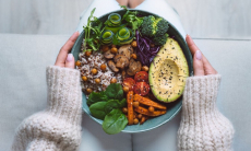 Учёные определили диету, которая помогает сбросить 0,5 килограмма в неделю без подсчёта калорий