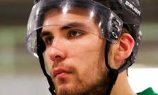 Казахстанский клуб продлил контракт с российским хоккеистом