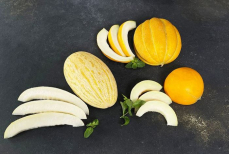 Биолог раскрыл, как правильно выбрать спелую и сочную дыню