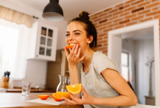 Как регулярное употребление витамина С влияет на кожу