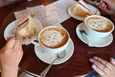 Кофе или какао — вот какой напиток будет держать гормоны в норме