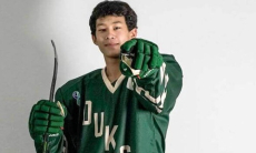 Молодой казахстанский форвард выбран на драфте CHL