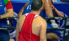 Скандалом обернулся поединок Оралбая на Кубке мира по боксу. Видео