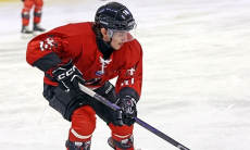 Казахстанский хоккеист покинул европейский клуб