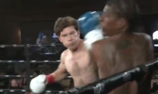 Непобежденный украинский боксер брутально нокаутировал американца в США. Видео