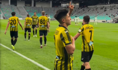 В России вспомнили возраст Дастана Сатпаева после гола в Лиге Чемпионов 