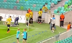 В Украине восхитились единственным фанатом «Кайрата» на выездном матче Лиги Чемпионов