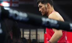 Тренер назвал причину провала лидера сборной Казахстана на Кубке мира по боксу 